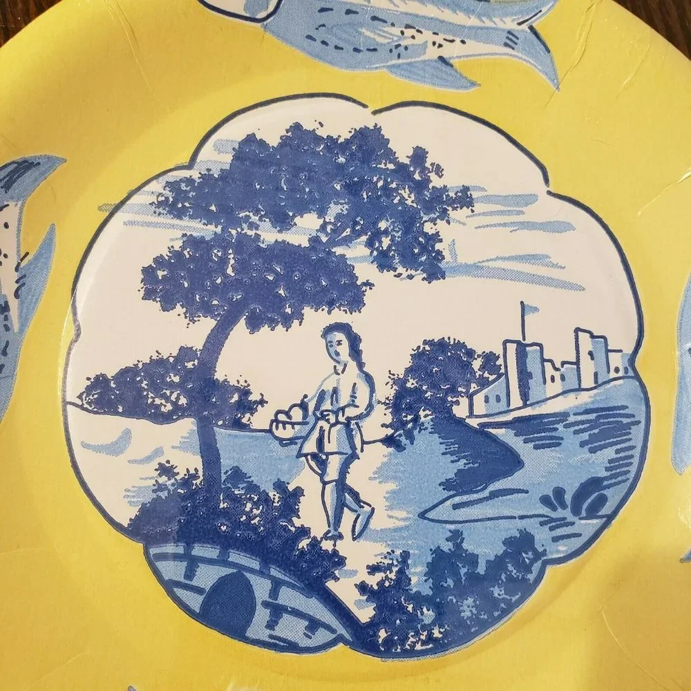New High Museum Of Art Atlanta Plastic Coated Paper Plates Yellow Blue Lot of 2